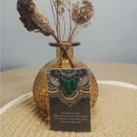 Stenen pocket hug hartjes